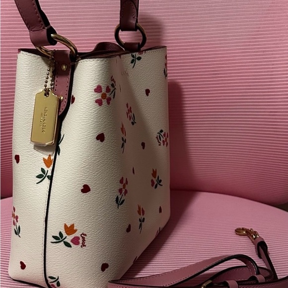 Coach White Floral and Heart Shoulder Bag - Picture 2 of 3